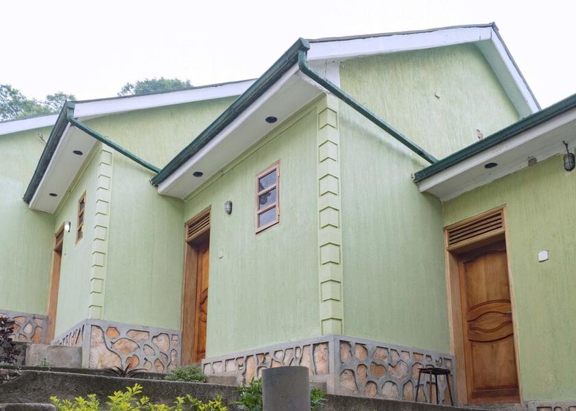  Fort Portal Exterior Detail