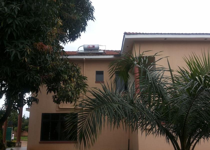  Gulu Exterior Detail