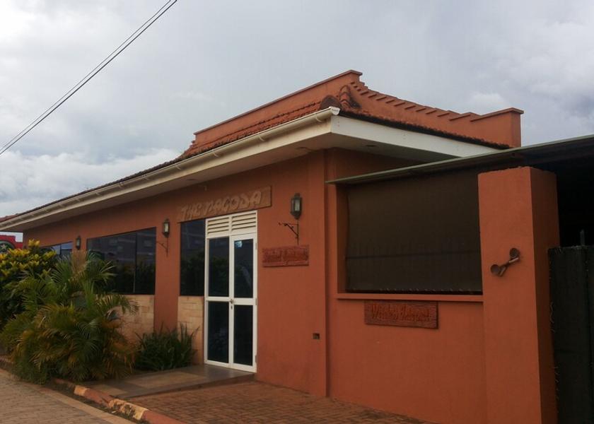  Gulu Exterior Detail