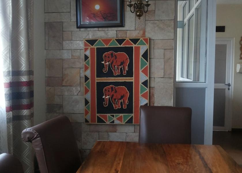  Gulu Interior Entrance