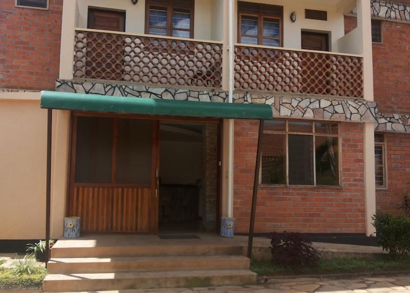  Gulu Interior Entrance