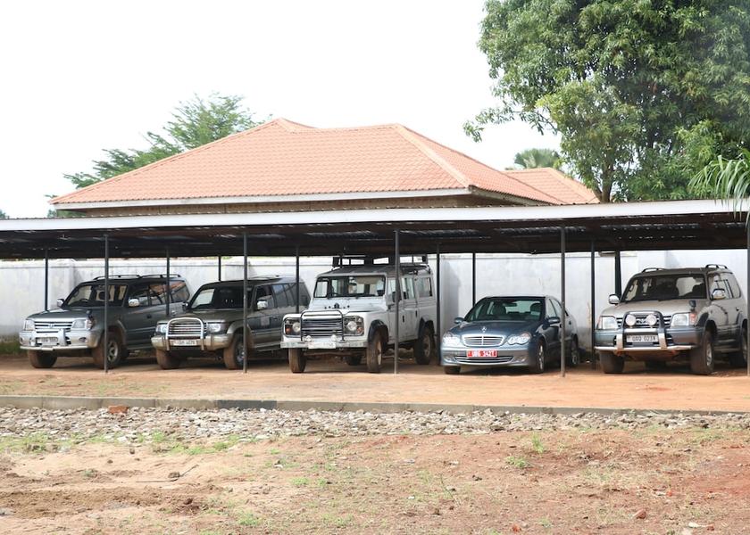  Gulu Parking
