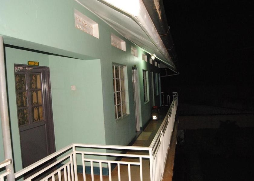  Kabale Exterior Detail