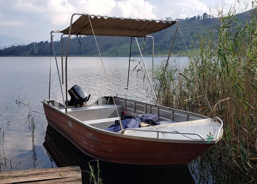  Kisoro Boating