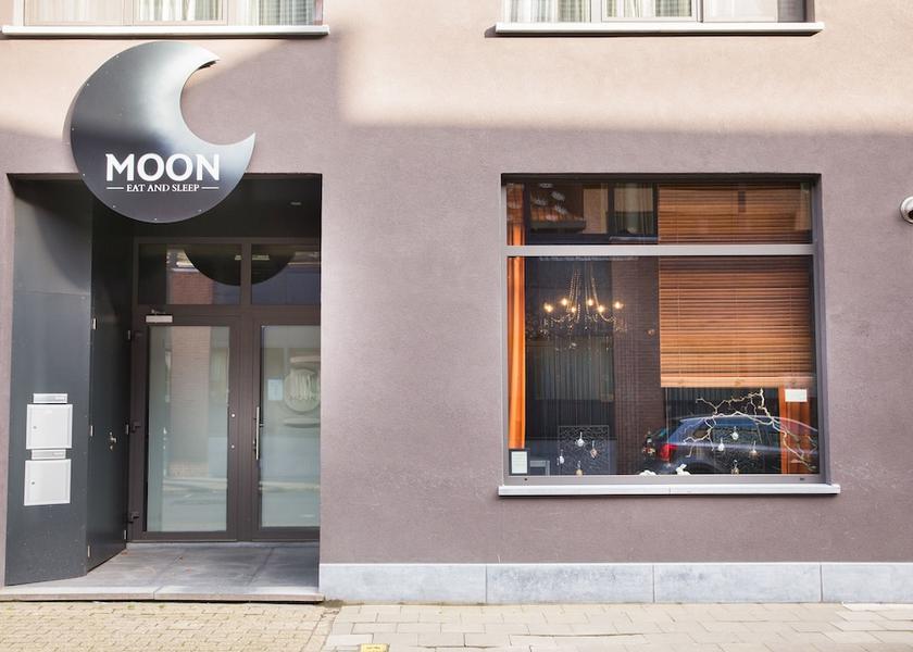 Flemish Region Sint-Niklaas Entrance