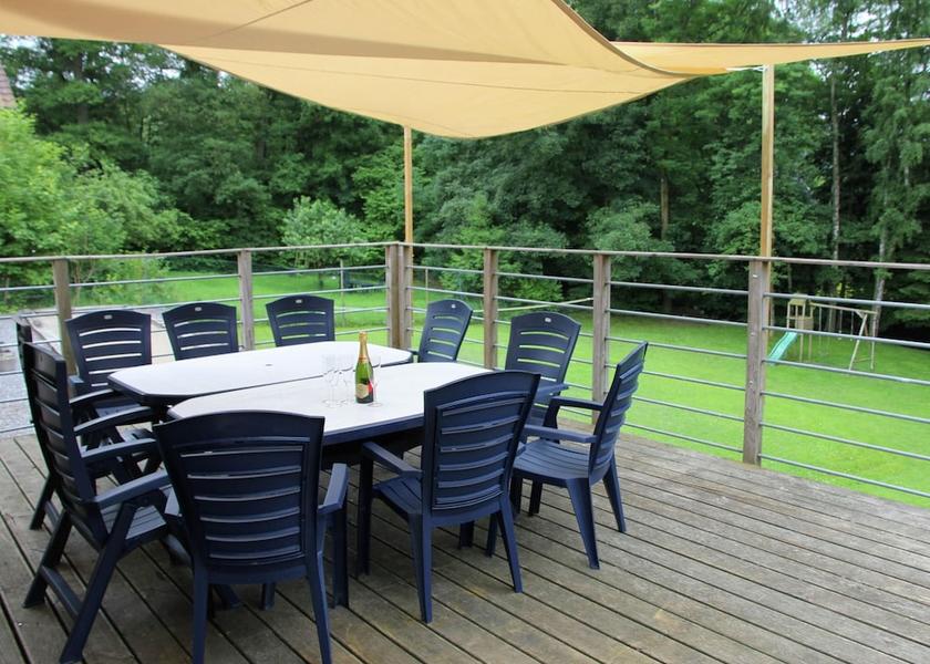 Walloon Region Spa Dining Area