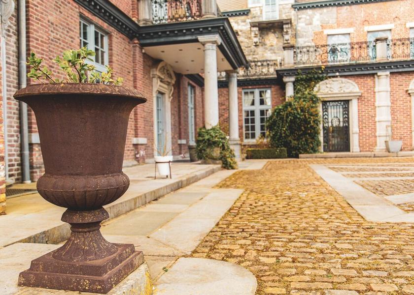 Walloon Region Assesse Facade