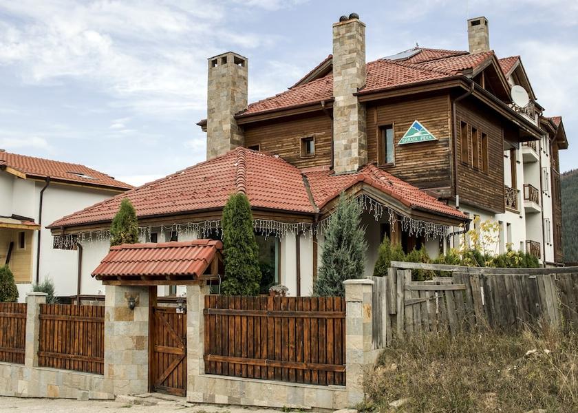  Samokov Exterior Detail