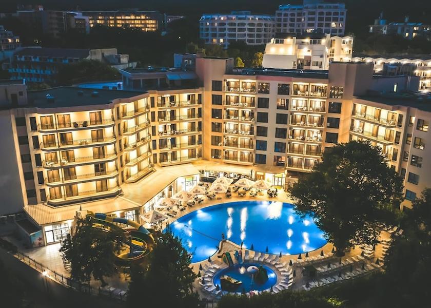  Golden Sands Exterior Detail