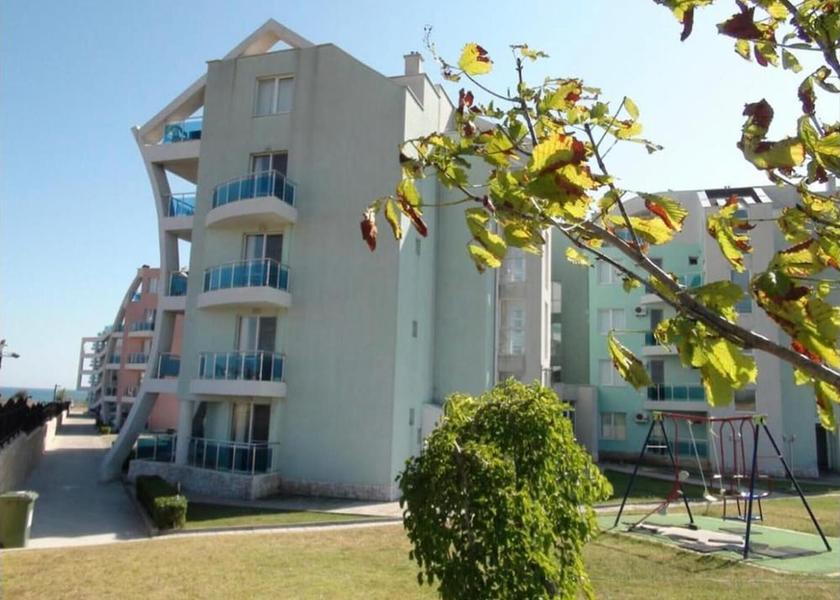 Burgas Pomorie Exterior Detail