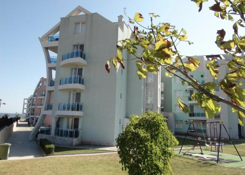 Burgas Pomorie Exterior Detail