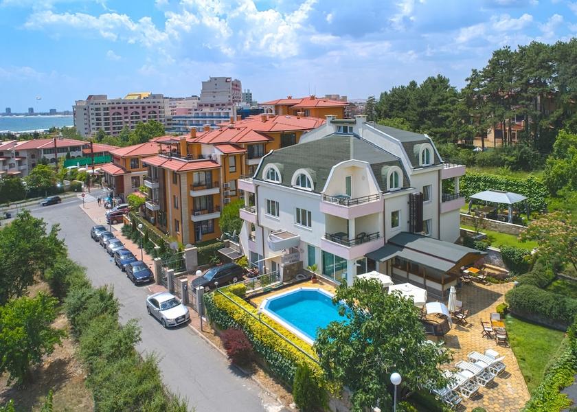 Burgas Nessebar Facade