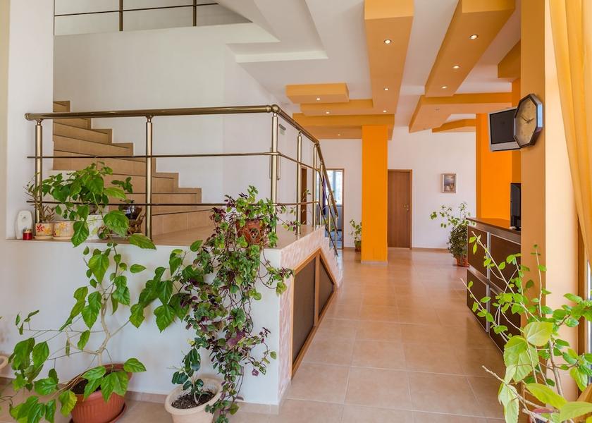 Burgas Ravda Interior Entrance