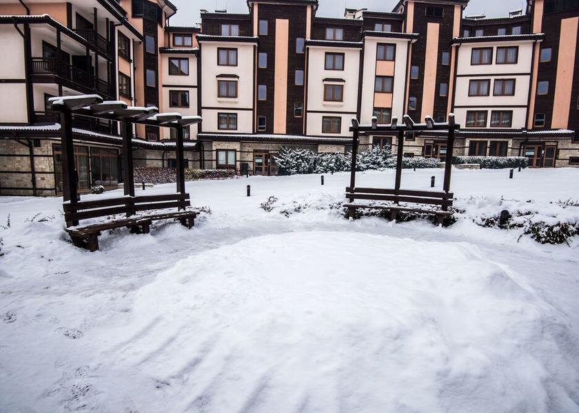  Bansko Property Grounds
