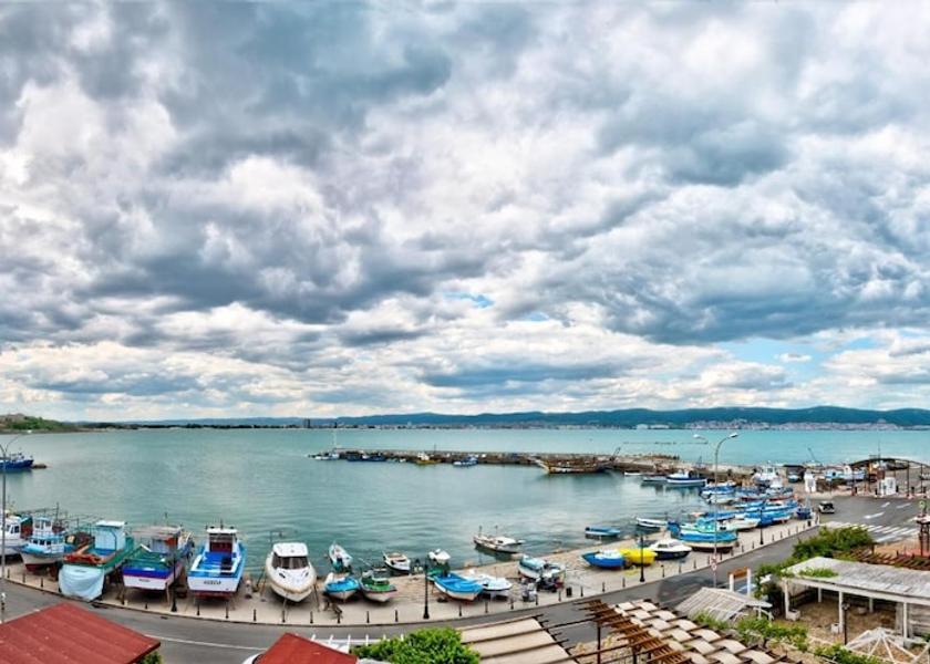 Burgas Nessebar Front of property