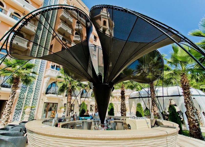 Burgas Elenite Pool Side Bar