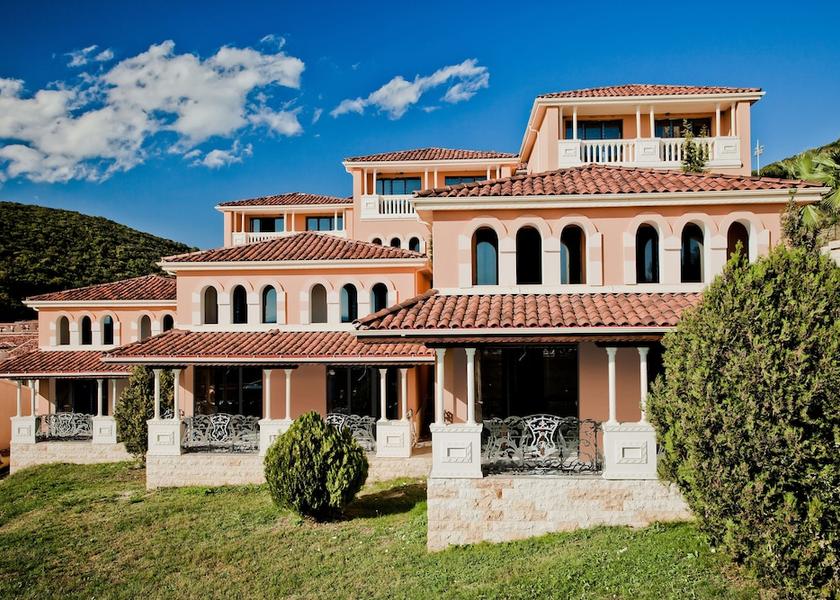 Burgas Elenite Property Grounds