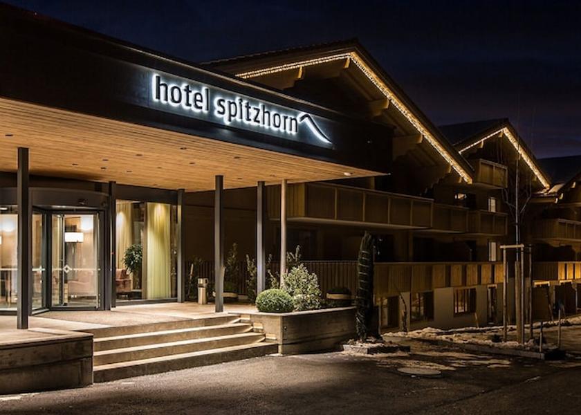 Canton of Bern Saanen Front of property - evening/night