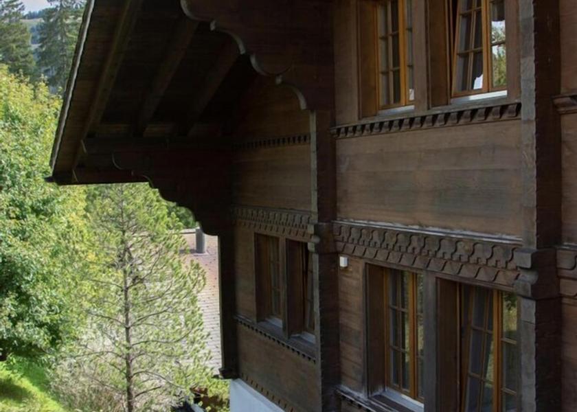 Canton of Bern Saanen Exterior Detail