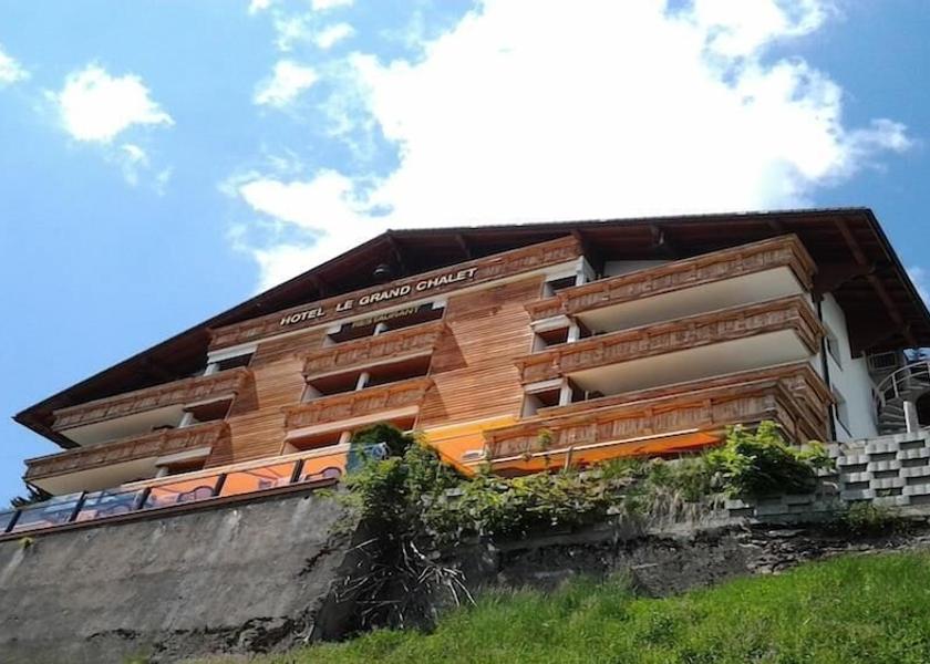 Canton of Vaud Leysin Front of property