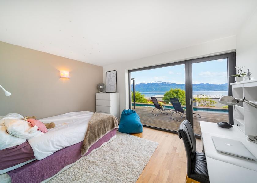 Canton of Vaud Lutry Room