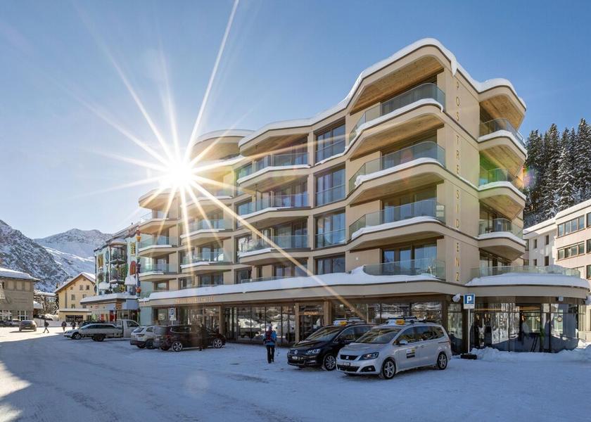 Graubünden Arosa Front of property