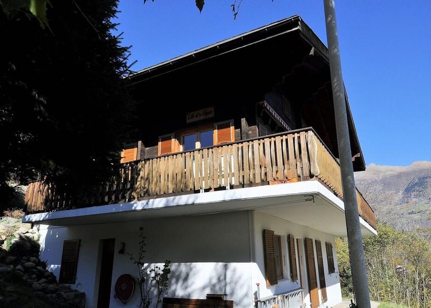Valais Fiesch Exterior Detail