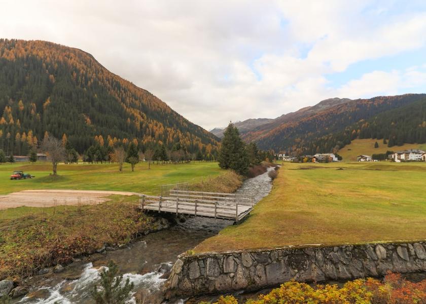 Graubuenden Davos Mountain View