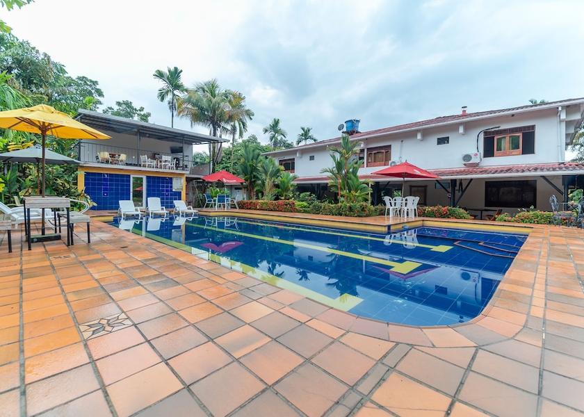 Meta Villavicencio Pool