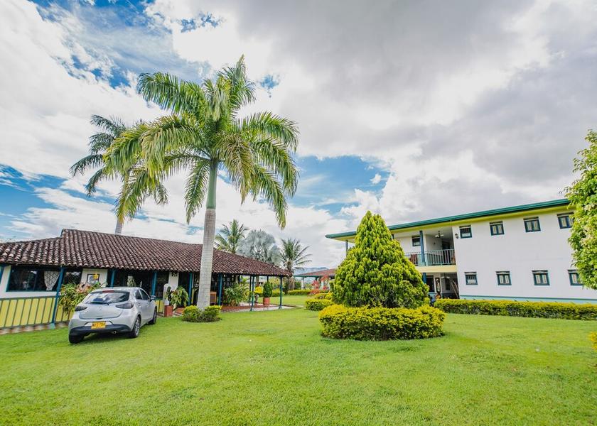 Quindio Quimbaya Exterior Detail