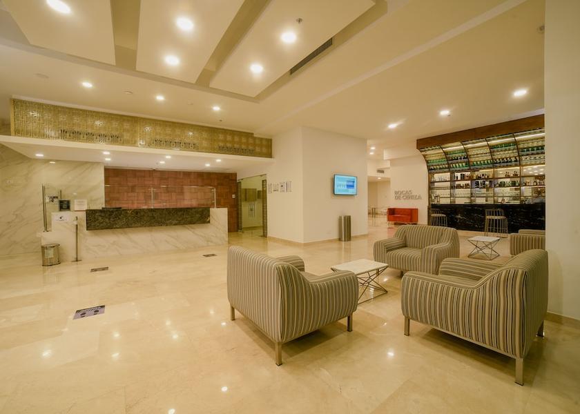  Barranquilla Lobby sitting area