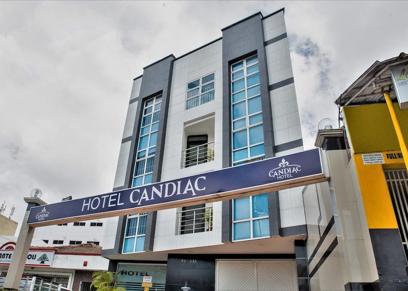  Barranquilla Front of property