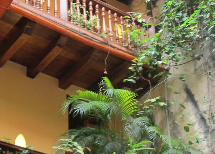 Bolivar Cartagena Interior Entrance