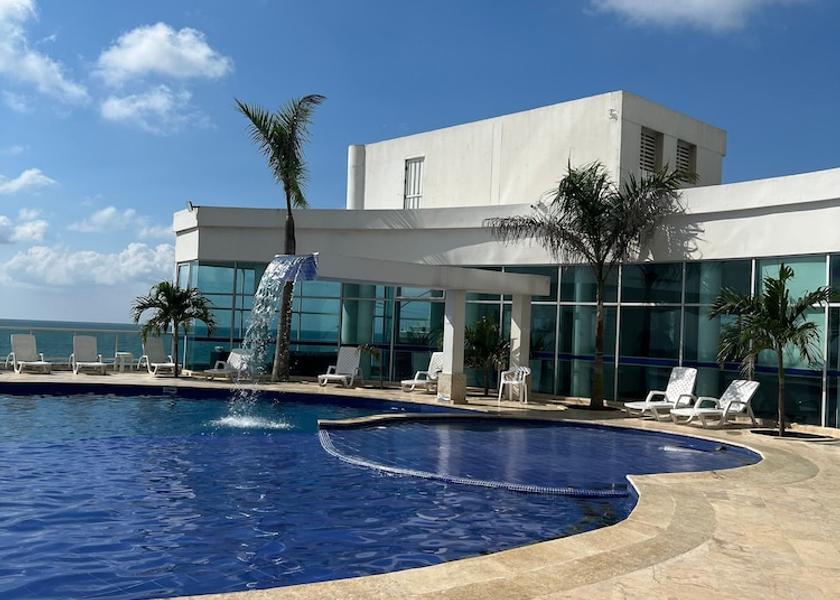 Bolivar Cartagena Facade