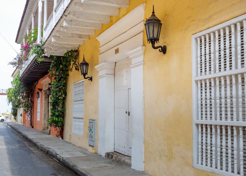 Bolívar Cartagena Exterior Detail