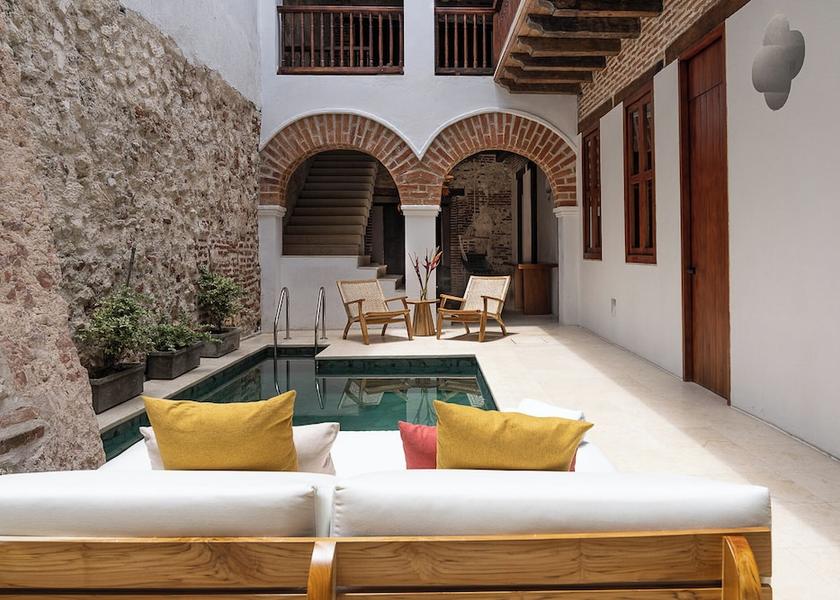 Bolivar Cartagena Pool