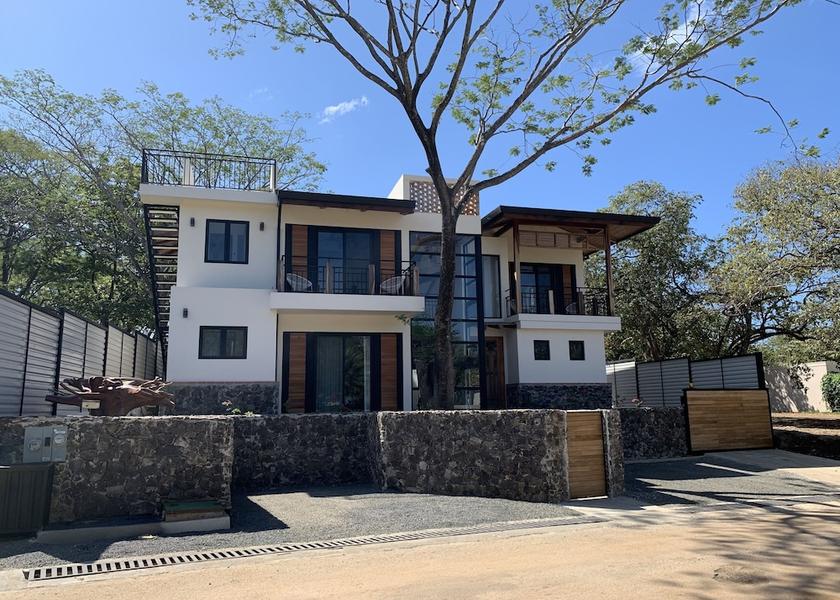 Guanacaste Tamarindo Facade