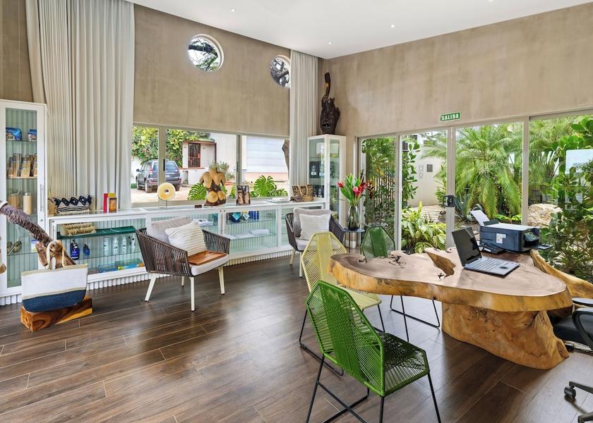 Guanacaste Tamarindo Reception