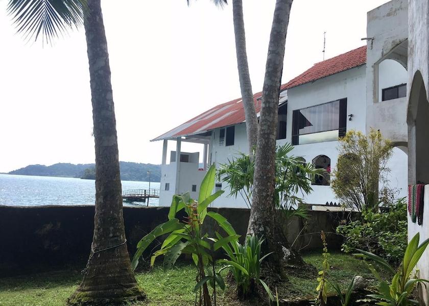 Puntarenas Golfito Property Grounds