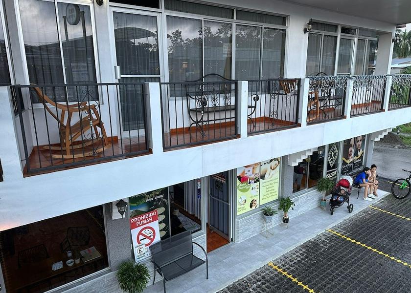 Alajuela La Fortuna Facade