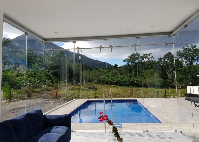 Alajuela La Fortuna Interior Entrance