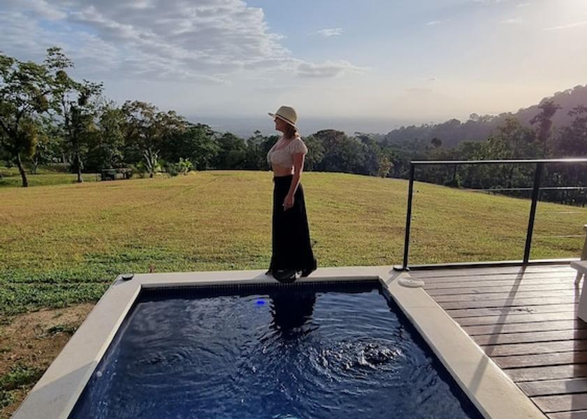 Alajuela La Fortuna Facade