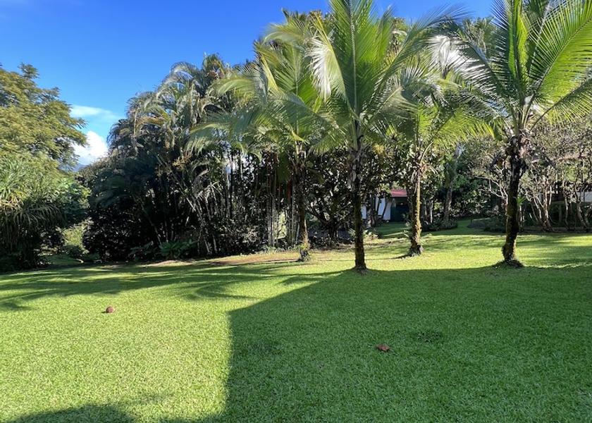 Puntarenas Naranjito Exterior Detail