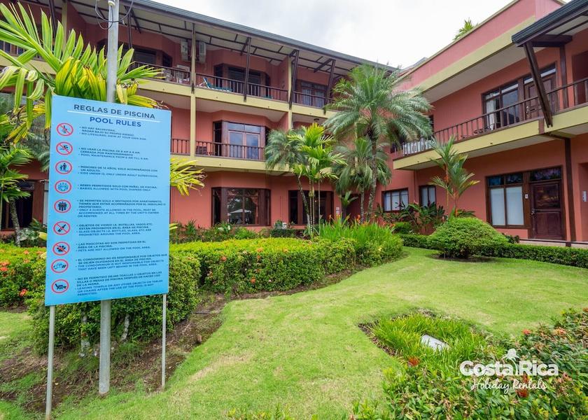 Puntarenas Jaco Exterior Detail