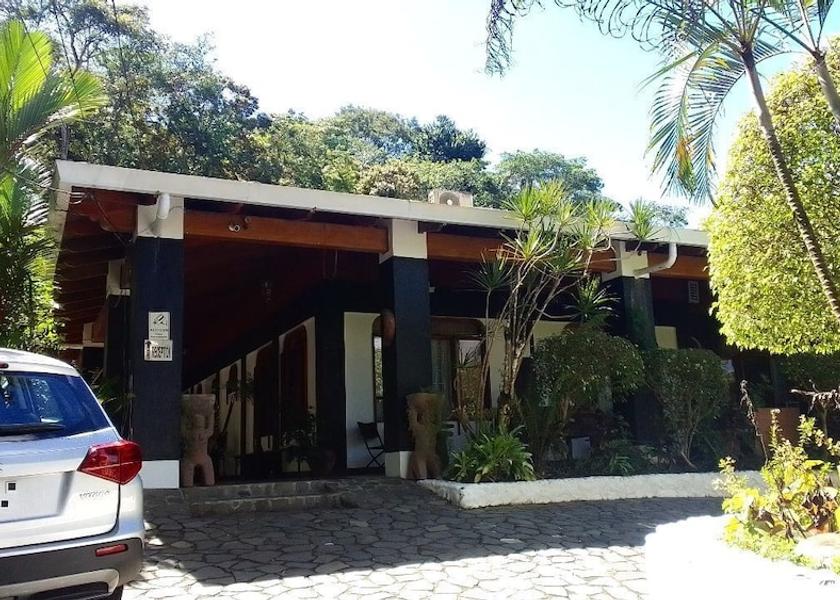 Puntarenas Quepos Facade