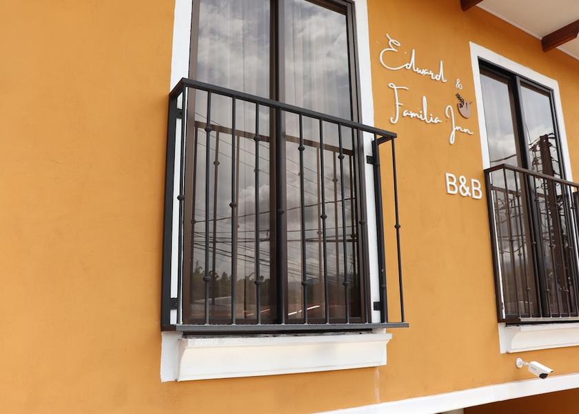 Alajuela Rio Segundo Exterior Detail