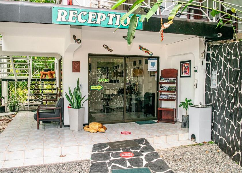 Puntarenas Manuel Antonio Reception