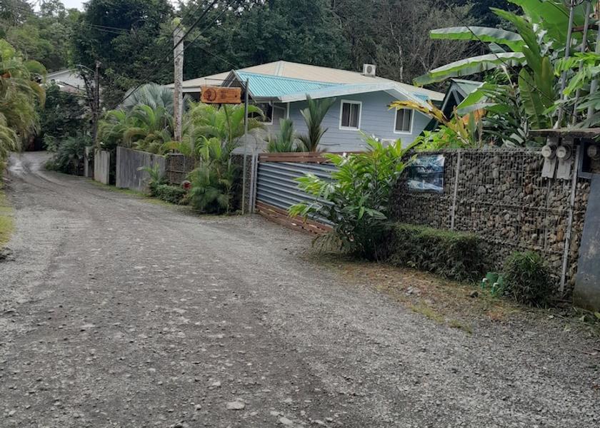 Puntarenas Quepos Facade