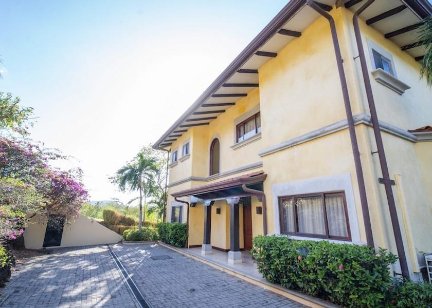 Guanacaste Cabo Velas Facade