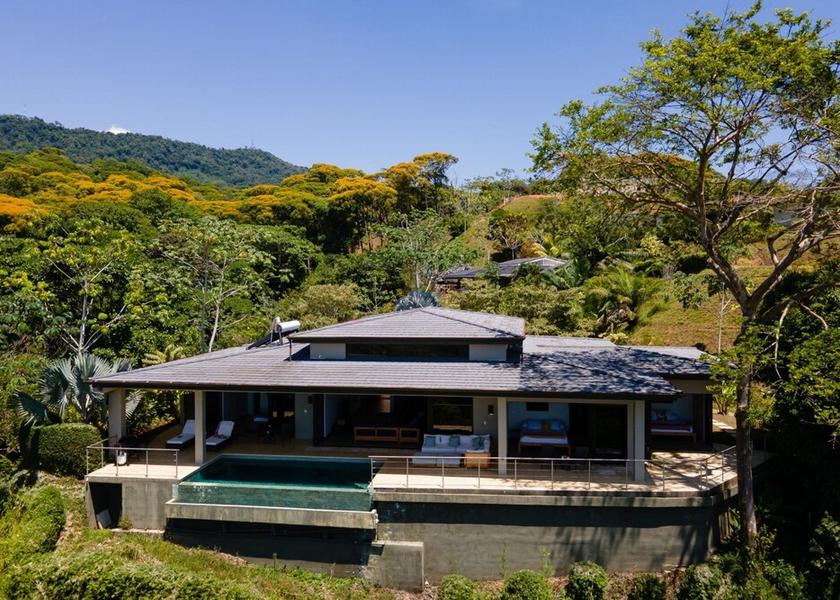 San Jose Ballena Room